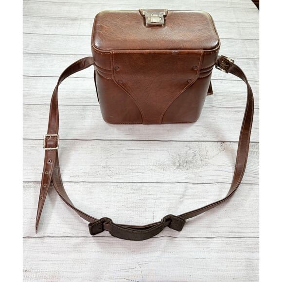 Nikon F Eye Level Silver 35mm SLR Film Camera Japan with Accessories UNTESTED - Picture 14 of 16